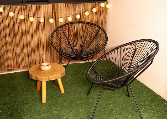 Ferme Pas Disponible Тулуза